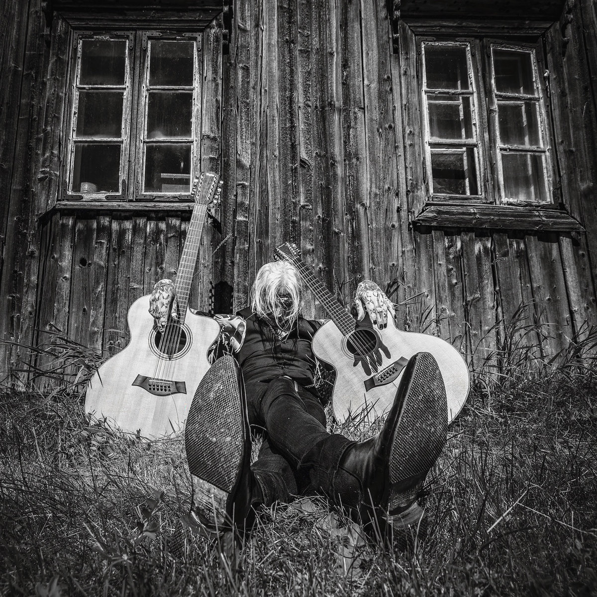 Ledfoot – Coffin Nails